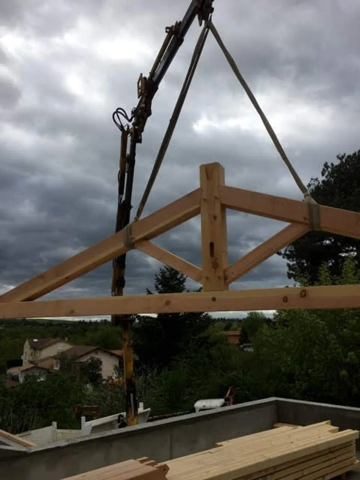 Chantier KUBETOIT : Extension maison charpente neuve - Dommartin
